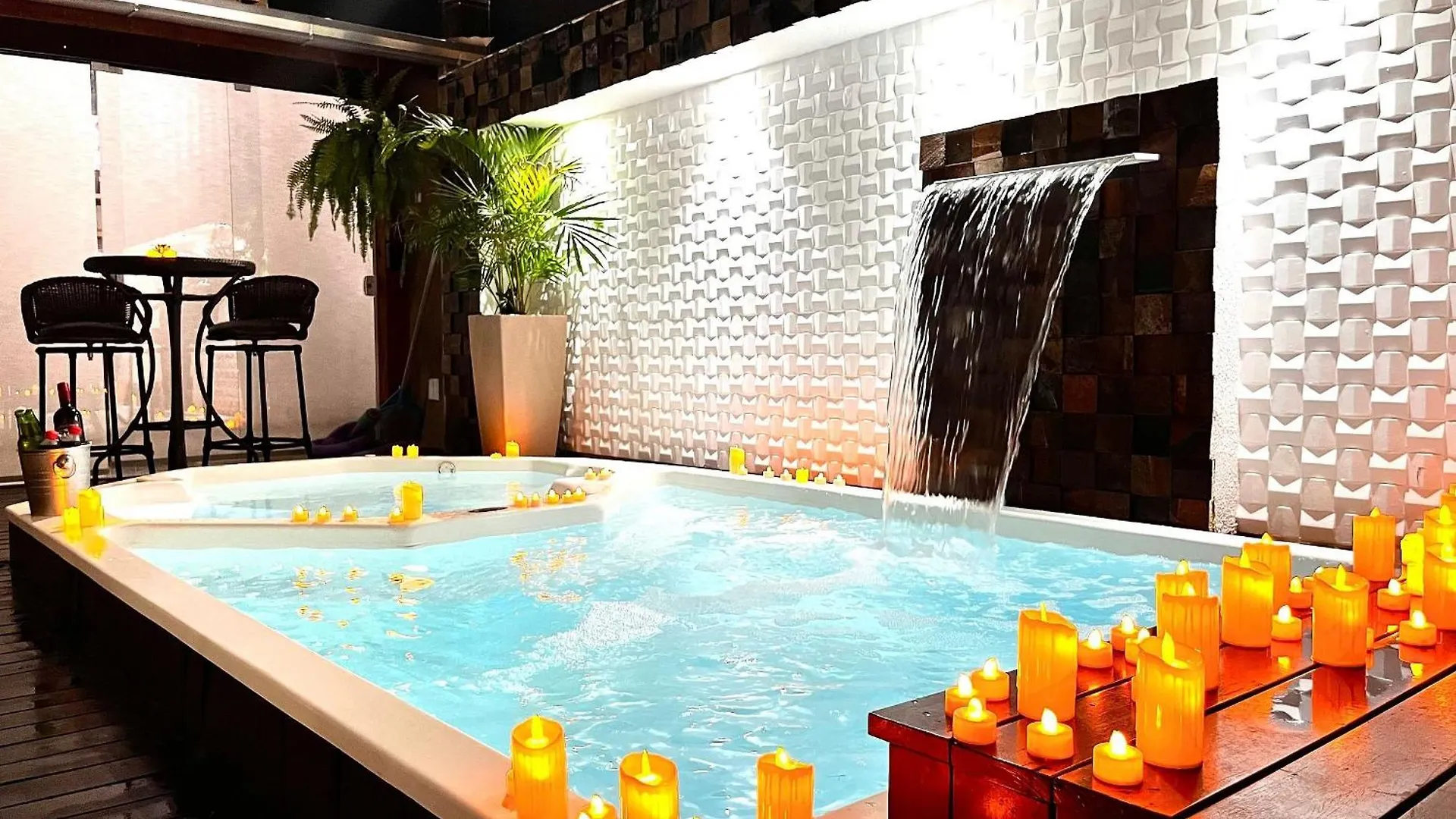 A Favorita Casa 15K Jacuzzi & Piscina Bc contacts